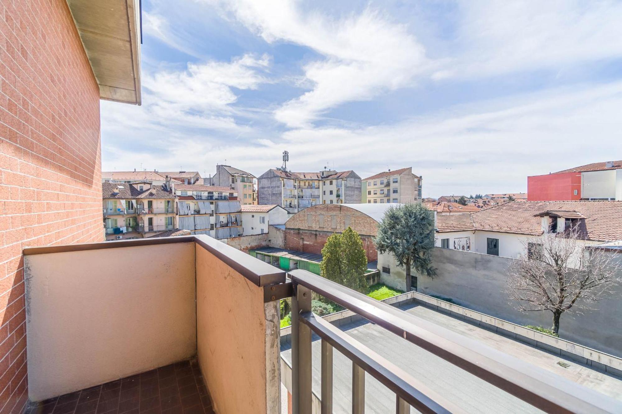 Asti Comentina Railway Functional Flat Buitenkant foto